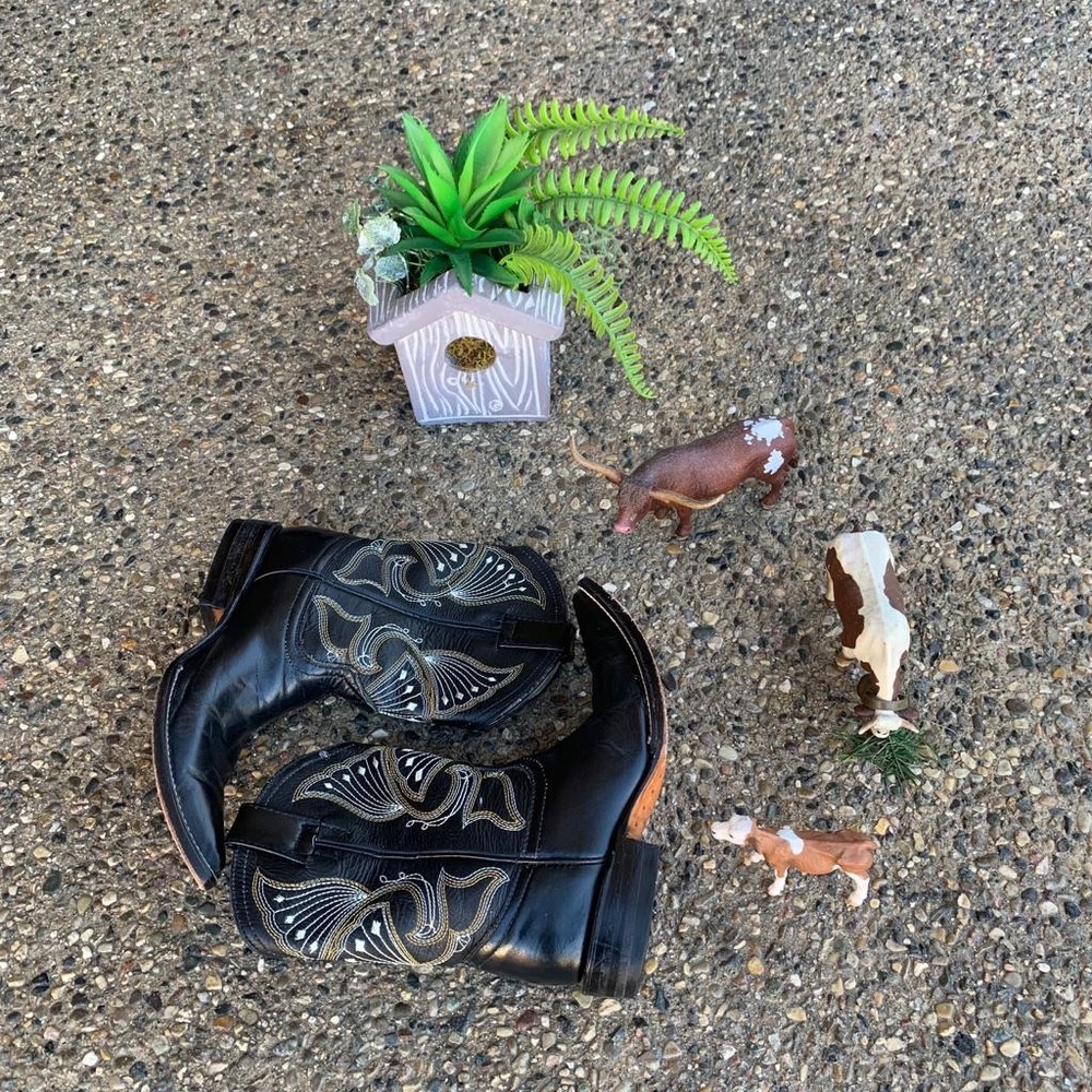 Jar Boot’s Cowboy Boots